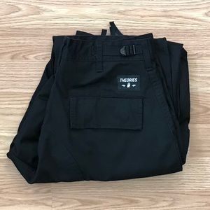 Theories skate cargo pants